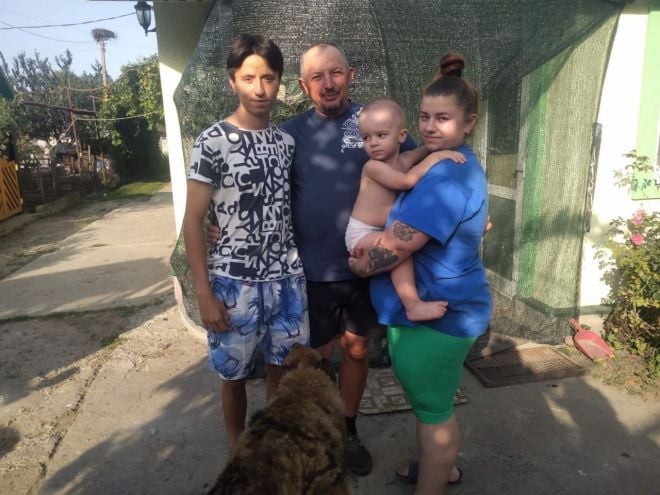 Депортовану до росії матір з малюком вдалося повернути у Шепетівський район