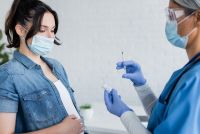 Кому і скільки НСЗУ заплатила за COVID-вакцинацію на Хмельниччині