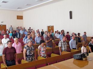 Відбулось засідання сесії міської ради. Нові депутати, МАФи, перейменування вулиць, допомога постраждалим від буревію...