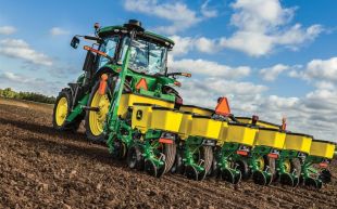 Цьогоріч посівна кампанія аграріям дається нелегко