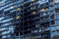 Знову в житловий будинок: пошкоджена під час атаки РФ столична багатоповерхівка