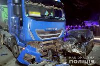 Мешканець Судилкова втрапив на своєму авто під вантажівку