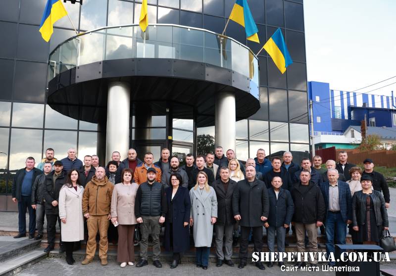 У Городку відбулася виїзна робоча зустріч з питань соціально-економічного розвитку громад Хмельниччини