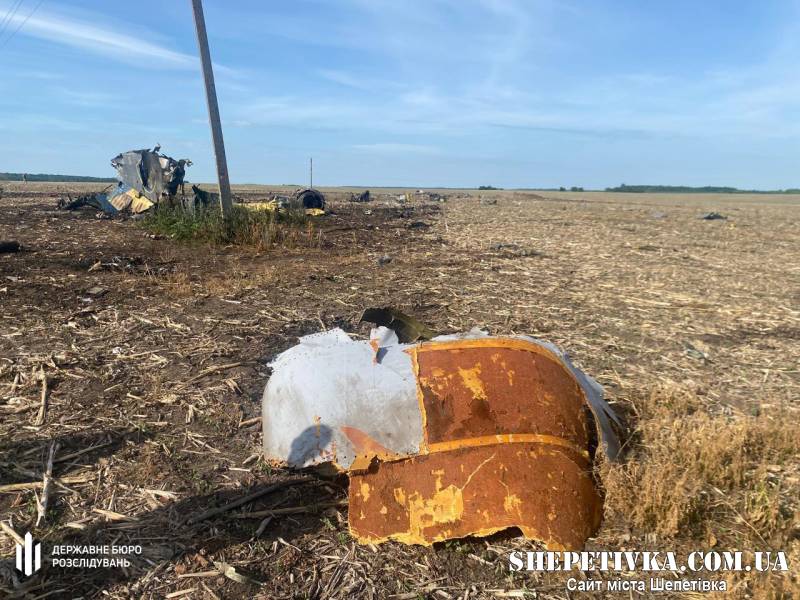 Авіатроща Су-24М на Шепетівщині: ДБР розкрило нові деталі розслідування та ідентифікувало пілотів