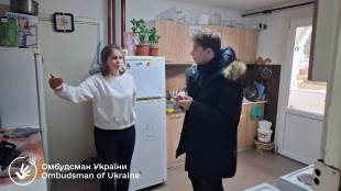 У Нетішині та Славуті перевіряли умови проживання переселенців