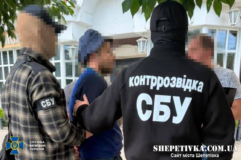СБУ викрила агентів, які підключали окупантів до Starlink: серед затриманих — дезертир із Хмельниччини