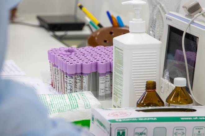 Рівень захворюваності ГРВІ, грипу та COVID-19 на Шепетівщині падає