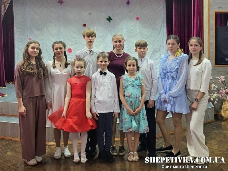 «Браво» для майстрів сцени: у Шепетівці відбувся творчий звіт народного аматорського театру