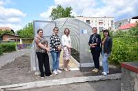 Освітні заклади Шепетівки отримали безкоштовні теплиці від «Скарбнички переможців»