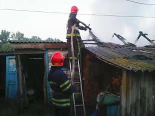 Недопалок став причиною пожежі у Жиленцях