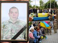 У Нетішині та Плужному прощались із полеглим воїном Сергієм Свіжевським