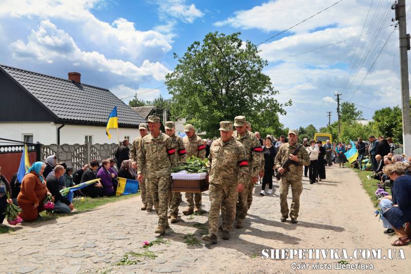 Серце зупинилося через важкі поранення: Улашанівська громада провела у засвіти Андрія Келюха