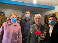 На Шепетівщині посадовці особисто привітали ветеранів