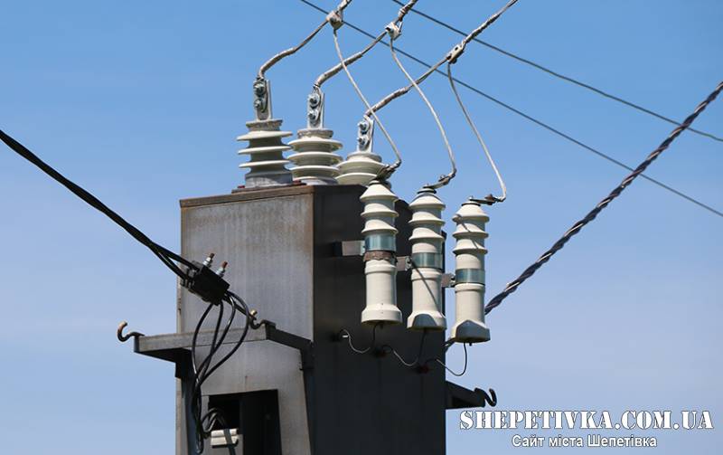 Графік погодинних відключень світла на понеділок, 16 березня