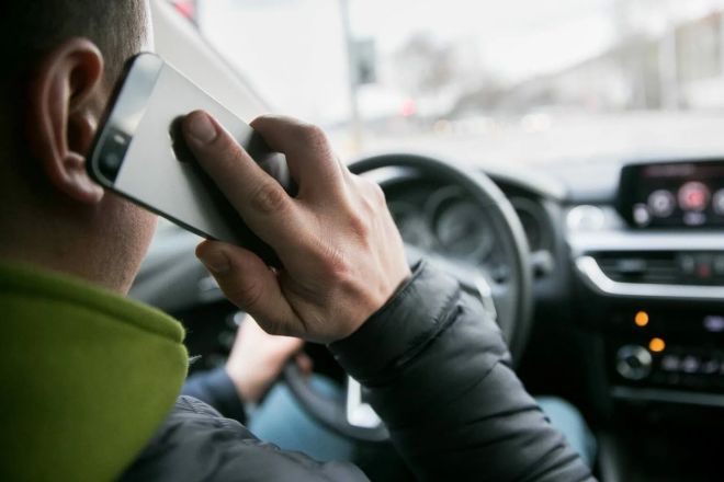 На Хмельниччині поліція вираховує ухилянтів за переміщенням мобільних телефонів
