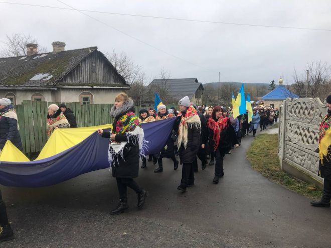 У найвищій точці Крупецької громади освятили та встановили прапор