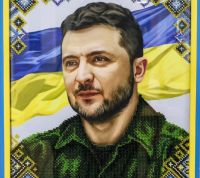 На Шепетівщині виставили на аукціон портрет Зеленського