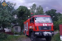 На Шепетівщині надзвичайники ліквідовували наслідки негоди