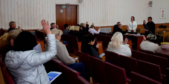 Аналіз проєкту статуту Шепетівської громади: від радянських наративів до утисків медіа