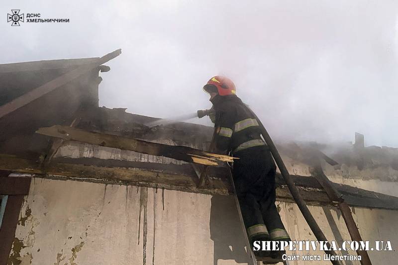 На згарищі виявлено тіло чоловіка: ймовірно виною необережність під час куріння