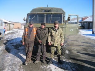 Відремонтований автомобіль передали в зону АТО