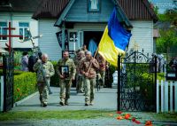 У Білогірській громаді провели у засвіти воїна Комаринського Володимира