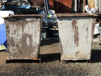 Суд виніс вирок двом шепетівчанам, які викрали сміттєві баки