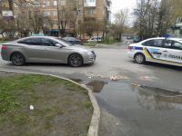У Шепетівці 19-річний водій наїхав автомобілем на пенсіонерку