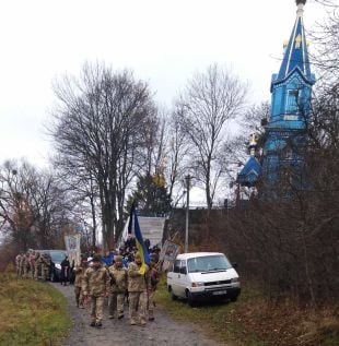 Загинув під Авдіївкою майже рік тому: на щиті повернувся додому Пасинюк Роман Валерійович