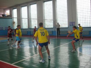 Відбулася товариська зустріч з волейболу