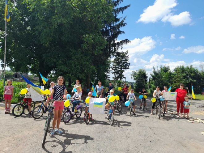 У селі Ленківці відбувся патріотичний велопробіг