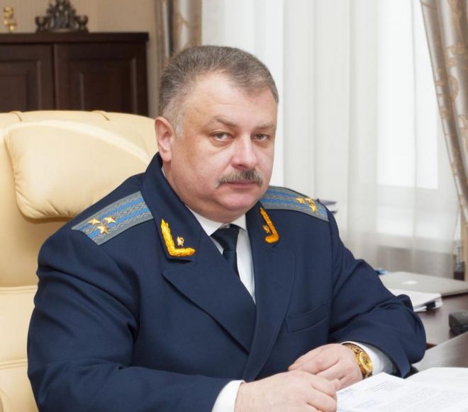 Прокурор з Шепетівки відсудив ще більше грошей за своє звільнення