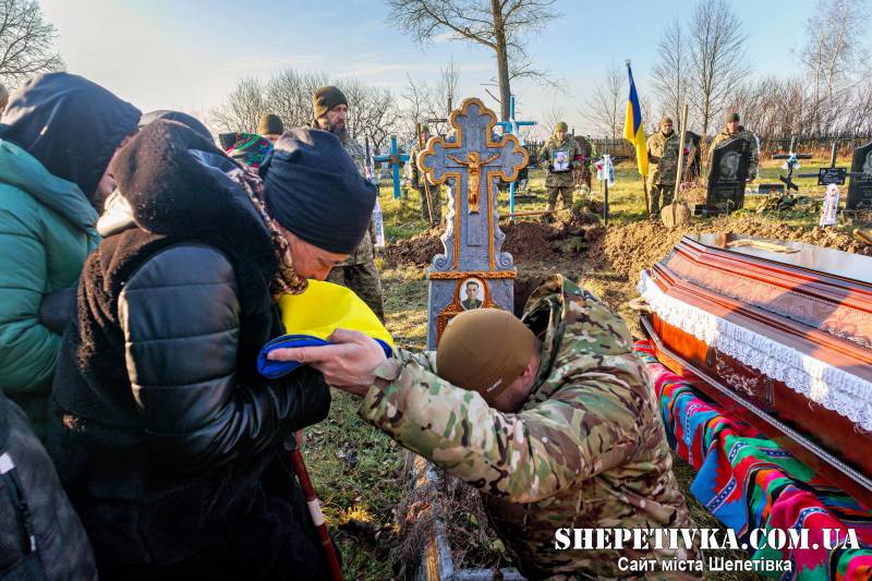 На Шепетівщині попрощалися із захисником Кірюховим Сергієм
