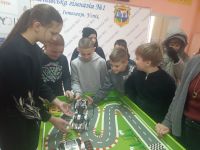 У Шепетівській гімназії №1 створювали справжніх роботів