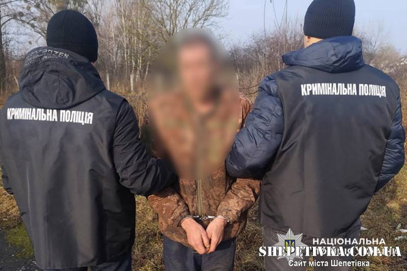 На ґрунті ревнощів одного чоловіка поранив, а іншого вбив: у Шепетівці судили військовослужбовця