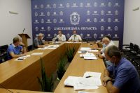 Для лікування хворих на COVID-19 розгортають нові лікарні, а шепетівські хірурги оперуватимуть інфікованих