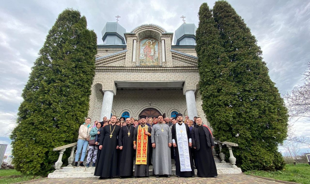 У Чотирбоках церква "попрощалась" з московським патріархатом