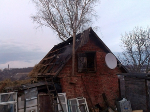 На провулку Гвардійському горіла приватна допоміжна будівля