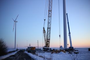 На Хмельниччині будують вітрову електростанцію: яка потужність та коли запуск