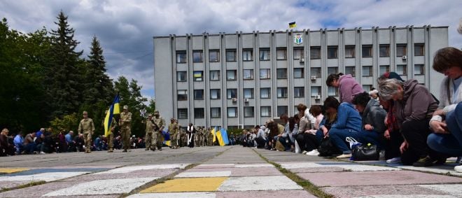 У стрій захисників України став добровільно: шепетівчани провели у засвіти Дмитра Вовчика