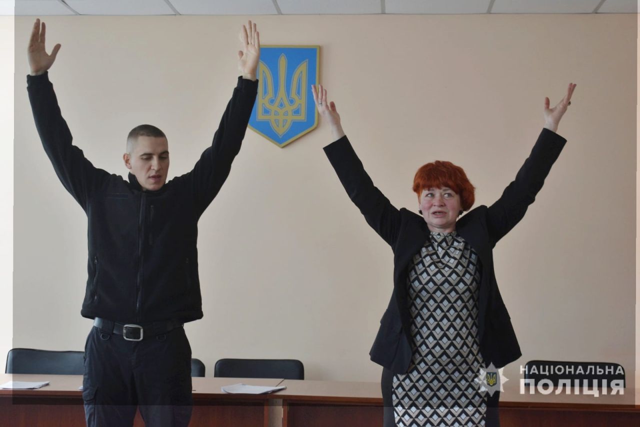 На Шепетівщині поліцейських вчили як боротись зі стресом