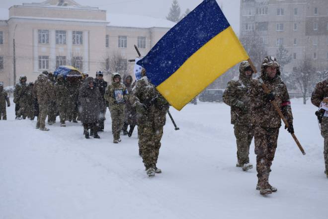 Через півтора року після загибелі воїн Олександр Калінін знайшов спочинок на рідній землі