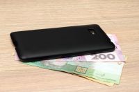 Залишився і без телефона, і без грошей