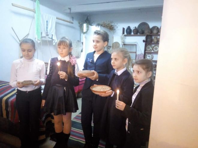 Дітям розповіли про трагічні історії Голодомору на Шепетівщині