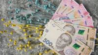 Уряд продовжив виплату допомоги для ВПО. Як зміняться виплати з 1 березня?
