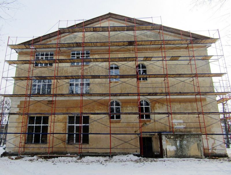 У справі про розкрадання коштів на капремонт будинку культури в Ізяславі, судитимуть інженера технагляду