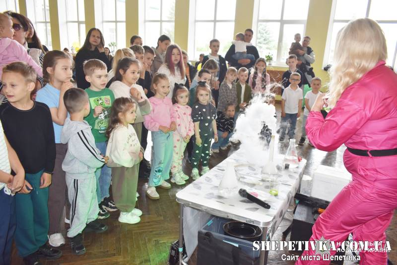 Літо радості та творчості: як у Шепетівці організовують дозвілля для дітей