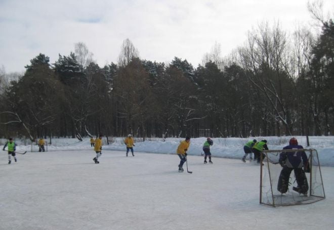 Шепетівські хокеїсти не перестають радіти зимі