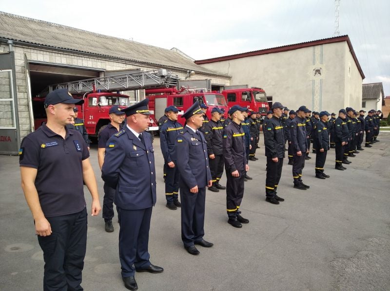 У Шепетівці вітали рятувальників з професійним святом