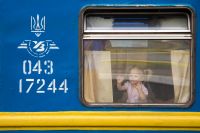 На Великодні свята через Шепетівку курсуватимуть додаткові потяги